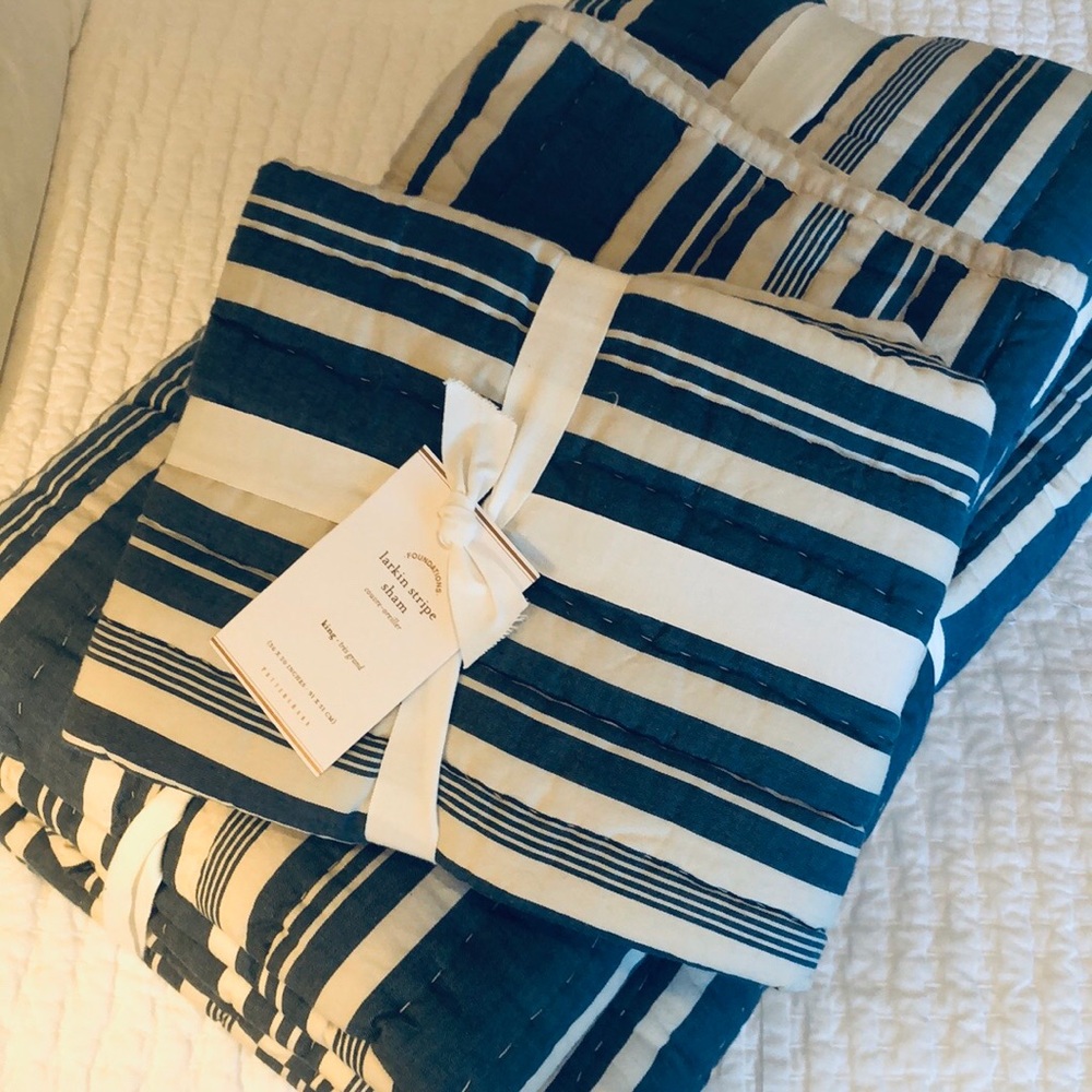 Pottery Barn Larkin king coverlet with shams